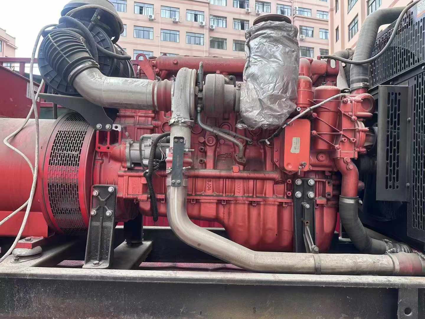 二七如何选择适合 600kW 柴油发电机组的过载保护器？